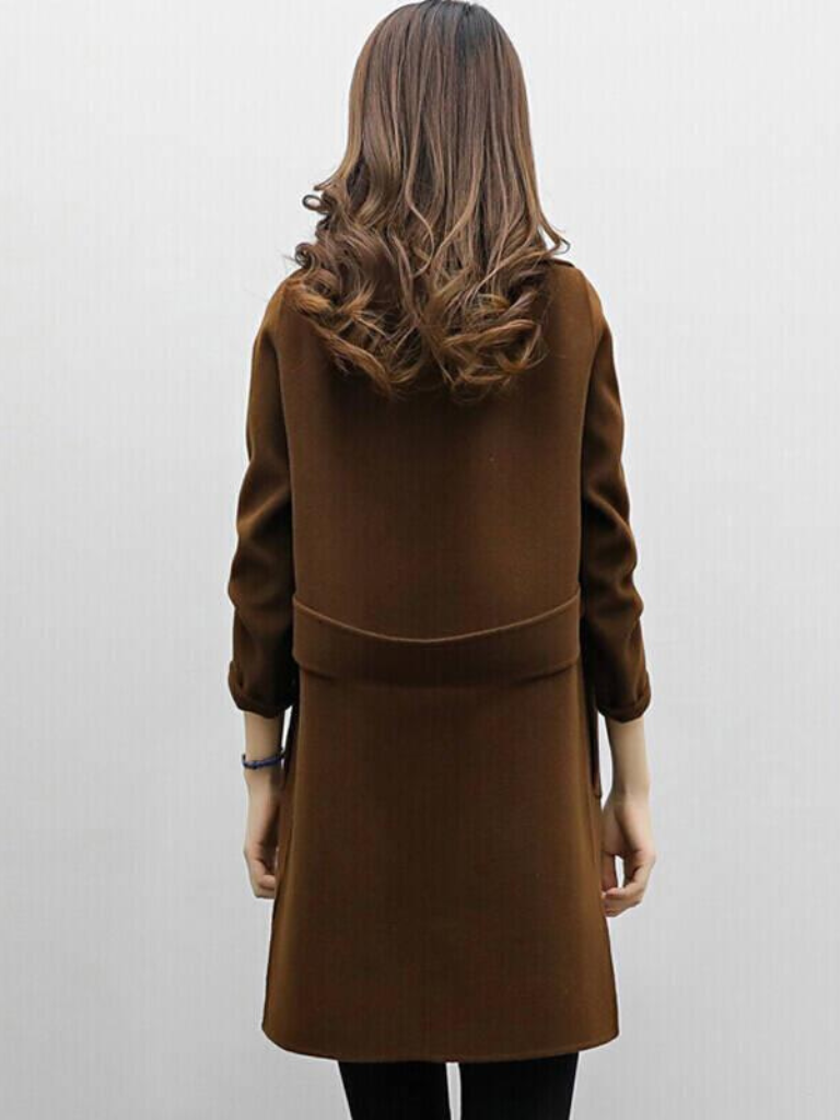 June | Pol | Elegant Coat