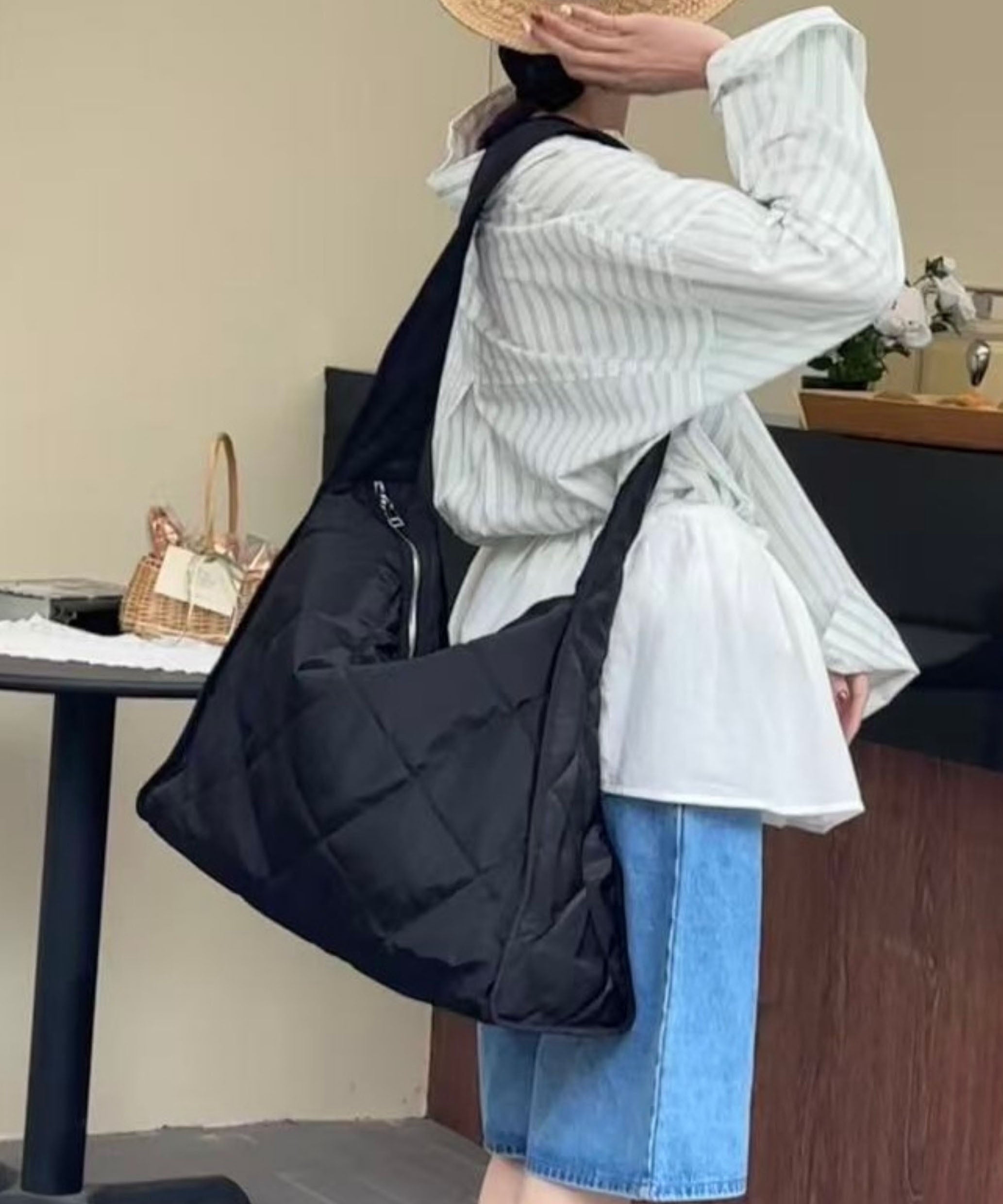 Casual Black Large Capacity Nylon Messenger Bag