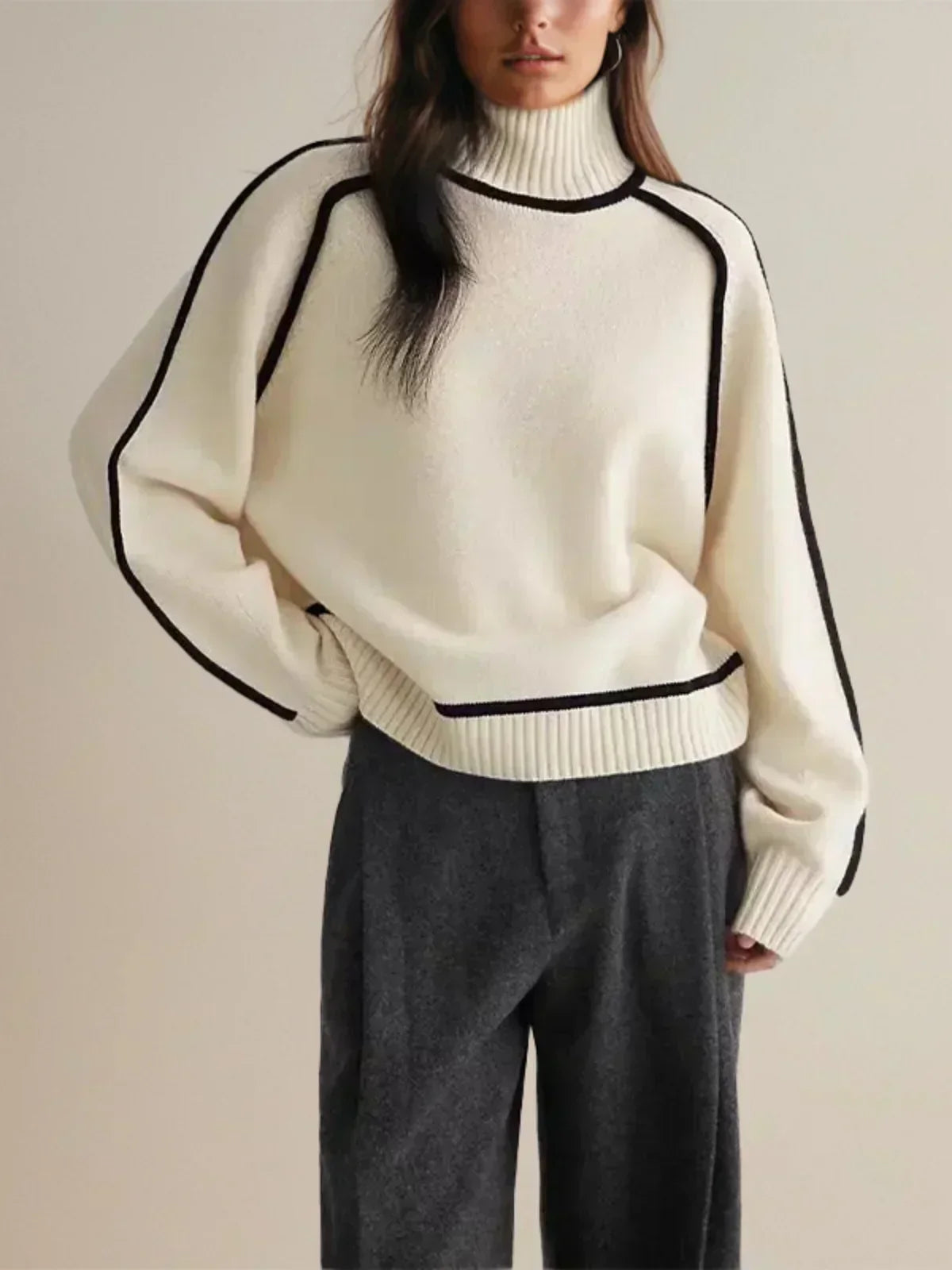 June | Donna | Elegant Turtleneck sweater